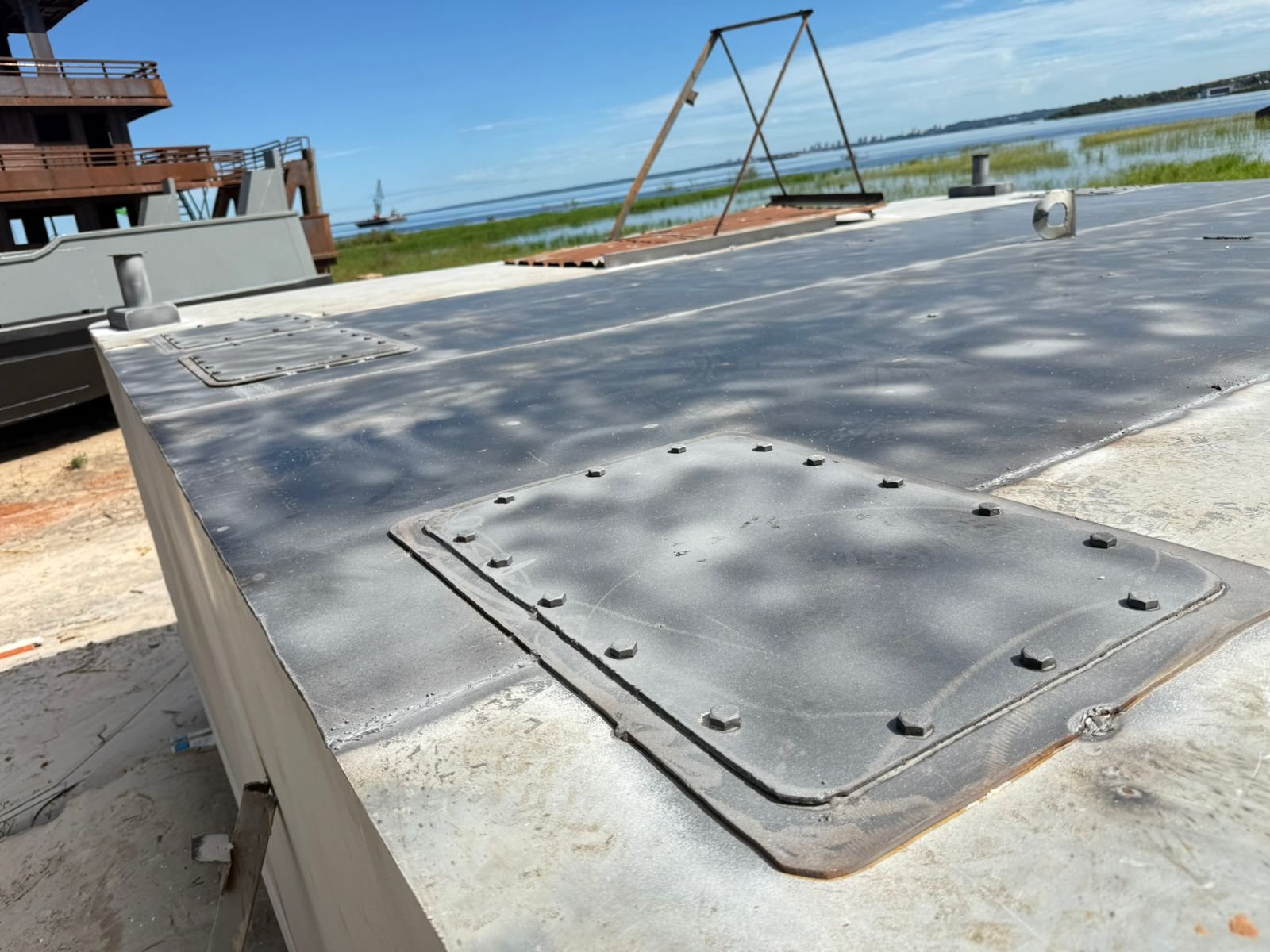 Balsa cargueira para transporte fluvial de carga na Amazônia — 5