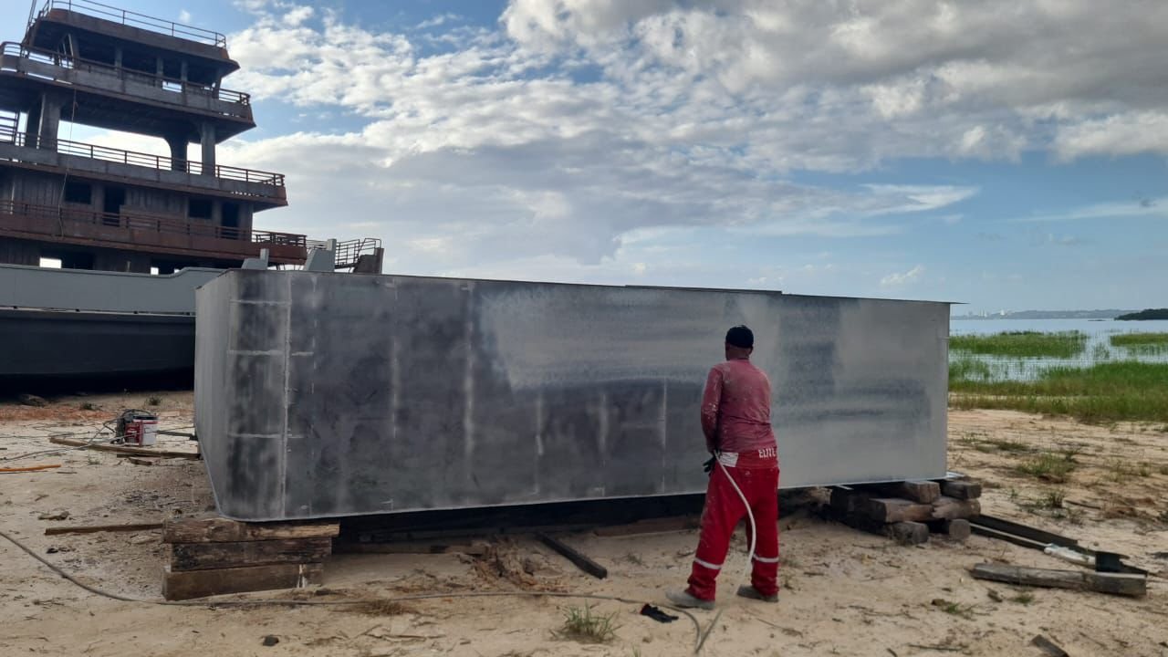 Balsa cargueira para transporte fluvial de carga na Amazônia — 7